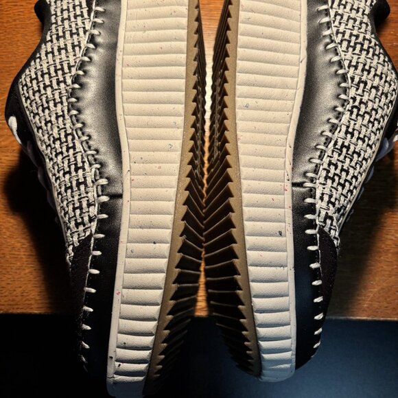 Men's New Dream Pairs Size 8 Sneakers - Picture 4 of 5